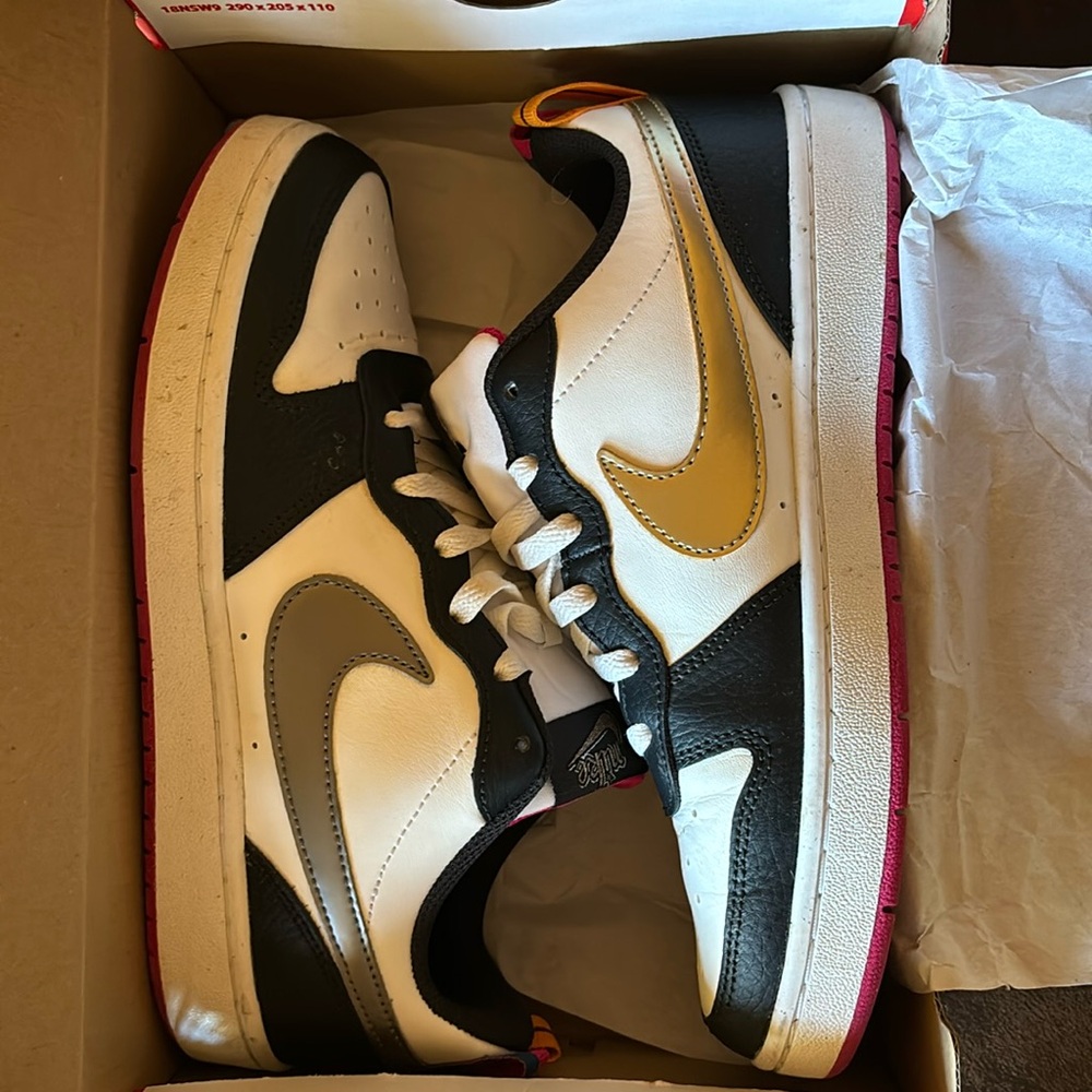 Nike Court